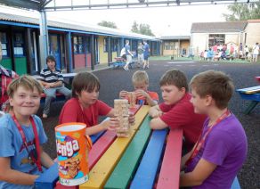 英國(guó)劍橋古老寄宿中學(xué)哈利波特主題營(yíng)